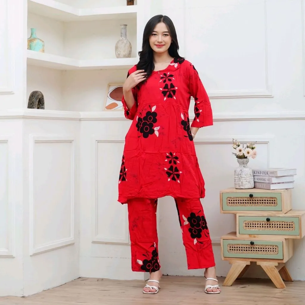 Setelan Celana Panjang Tunik Safira Motif Bunga Hitam Busui  Batik Putri Laila