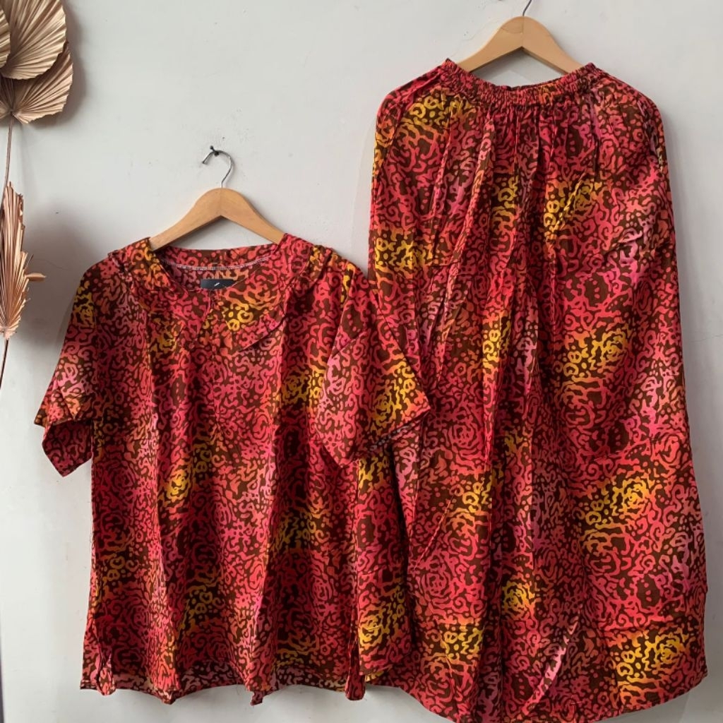 Setelan Celana Panjang Palazo Motif Galaxy  Batik Putri Laila