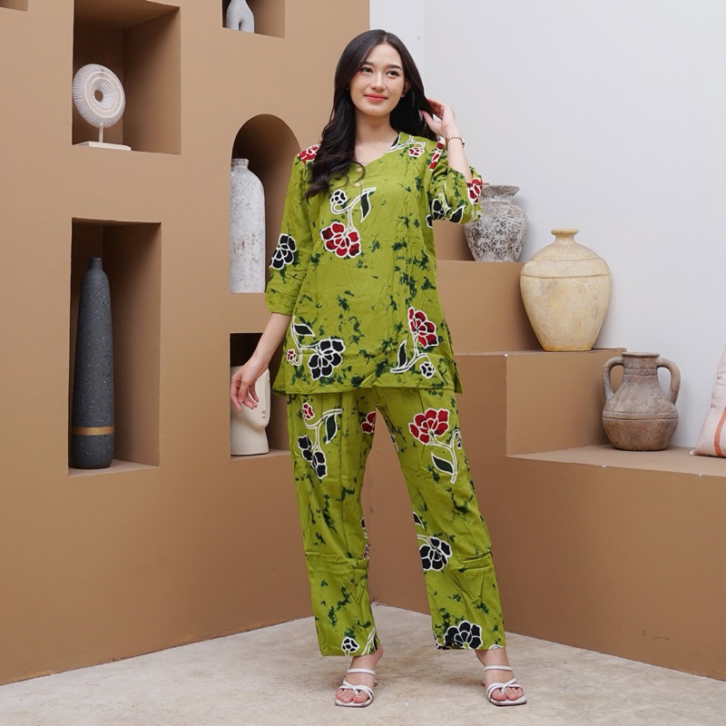Setelan Celana Panjang Mia Kancing Bunga Tangkai  Batik Putri Laila