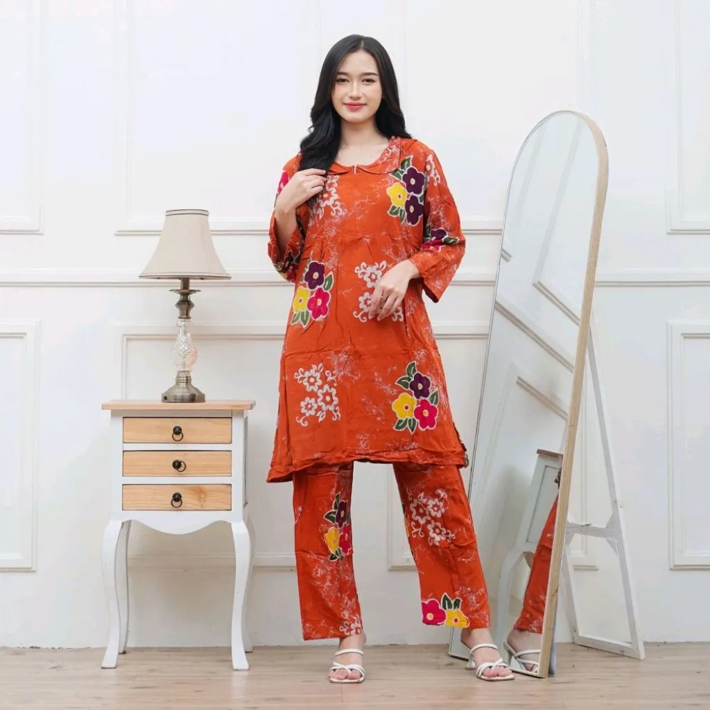 Setelan Celana Panjang Tunik Safira Bunga  Batik Putri Laila
