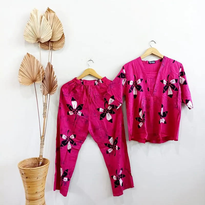 Varian Pink Tua Bunga Putih